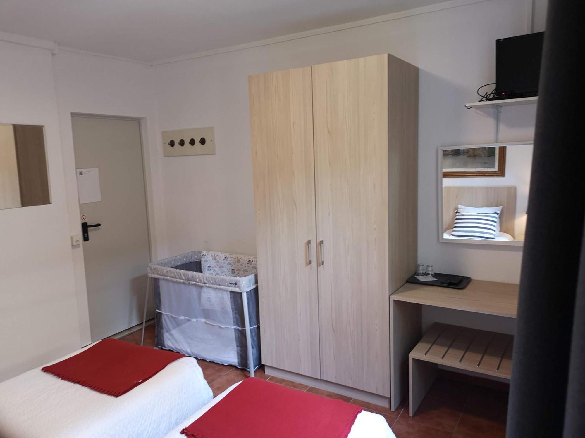 Hotel Elvezia - Self Check-In Lavorgo Екстериор снимка